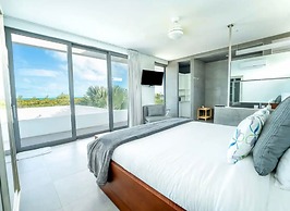 Entire Villa in Long Bay Beach