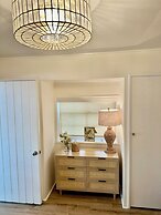 Balboa Island Beach Cottage