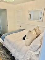 Balboa Island Beach Cottage