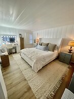 Balboa Island Beach Cottage