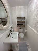 Balboa Island Beach Cottage