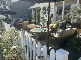 Balboa Island Beach Cottage