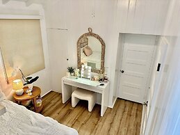 Balboa Island Beach Cottage