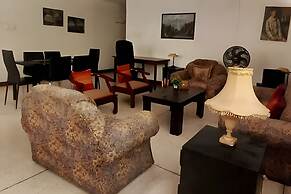 201 Apartamento Completo Rers en Versalles 3 Habitaciones - Cali Tower