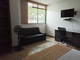 201 Apartamento Completo Rers en Versalles 3 Habitaciones - Cali Tower