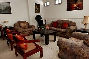 201 Apartamento Completo Rers en Versalles 3 Habitaciones - Cali Tower