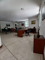 201 Apartamento Completo Rers en Versalles 3 Habitaciones - Cali Tower