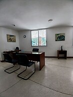 201 Apartamento Completo Rers en Versalles 3 Habitaciones - Cali Tower