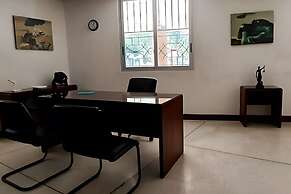 201 Apartamento Completo Rers en Versalles 3 Habitaciones - Cali Tower