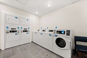 Everhome Suites Huntsville - Research Park