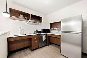 Everhome Suites Huntsville - Research Park