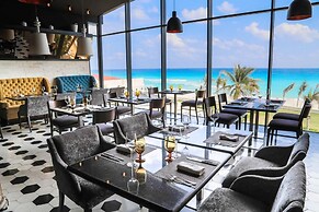 1BDSandos Cancun Beachfront&LuxuryResort