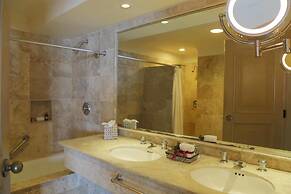 1BDSandos Cancun Beachfront&LuxuryResort