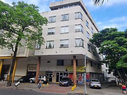 303 Moderno Aparta-Suite en Versalles Tipo Loft - Cali Tower Suites & 