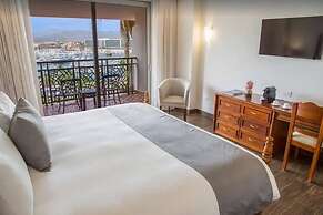 2BDFinisteria Resort Pool & Ocean Views