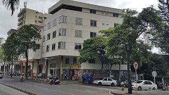 305 Moderno Aparta-Suite en Versalles Tipo Loft - Cali Tower Suites & 