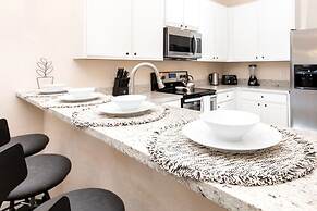 Family Ties At Bahama Bay