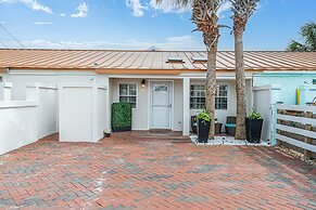 Beachside Palms - Miramar Beach