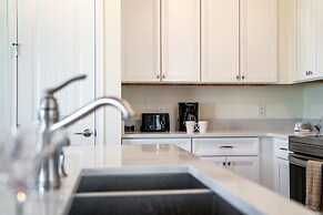 Sunny Breeze At Margaritaville