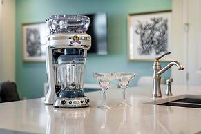 Sunny Breeze At Margaritaville