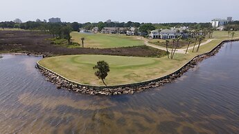 Sandestin Bungalo 46: Golf Cart, Pool, Beach