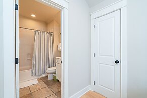 Sandestin Bungalo 46: Golf Cart, Pool, Beach