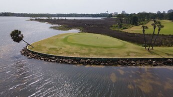 Sandestin Bungalo 46: Golf Cart, Pool, Beach