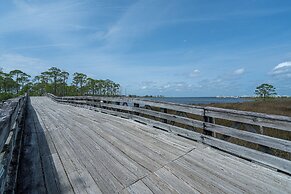 Sandestin Bungalo 46: Golf Cart, Pool, Beach