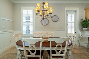 Sandestin Bungalo 46: Golf Cart, Pool, Beach