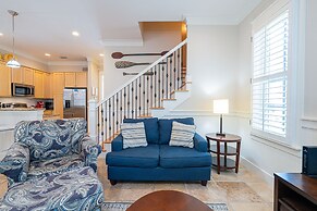 Sandestin Bungalo 46: Golf Cart, Pool, Beach