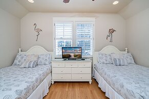 Sandestin Bungalo 46: Golf Cart, Pool, Beach