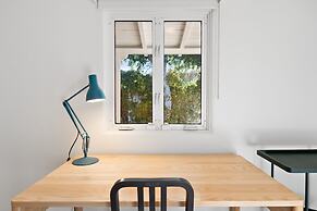 Charming Spanish Colonial A Chic Retreat for 4!