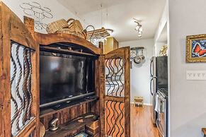 Cozy Retreat in Central East Austin