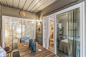 Cozy Retreat in Central East Austin