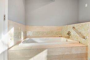 Alpine Chalet Nature Lovers Rejoice! Chic 4 BDR