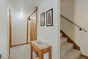 Secluded Rustic Mountain Retreat w/ Updated Touch