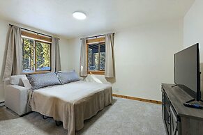 Secluded Rustic Mountain Retreat w/ Updated Touch