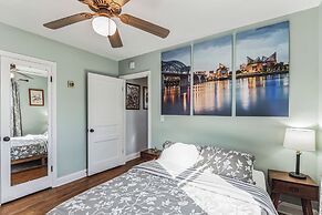 Bluebird Bungalow Chic Home, Quiet Neighborhood