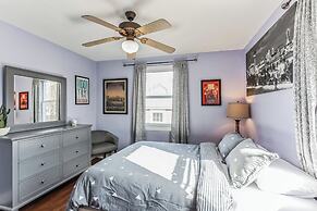 Bluebird Bungalow Chic Home, Quiet Neighborhood