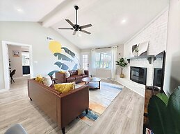 Sageview Cottage 4 BDR w/ Pool, Pet Friendly!