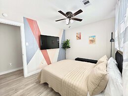 Sageview Cottage 4 BDR w/ Pool, Pet Friendly!