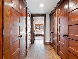 Leipers Retreat Secluded 3 BDR Craftsman Home