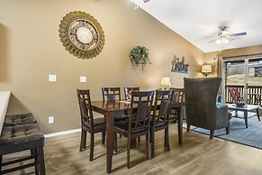 Stunning Water View Pet Friendly, Indoor Pool