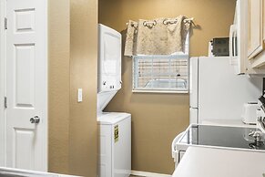 Stunning Water View Pet Friendly, Indoor Pool