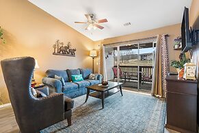 Stunning Water View Pet Friendly, Indoor Pool