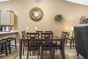 Stunning Water View Pet Friendly, Indoor Pool