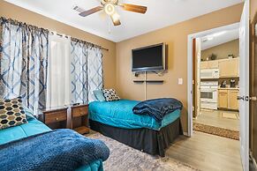 Stunning Water View Pet Friendly, Indoor Pool