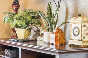 Stunning Water View Pet Friendly, Indoor Pool