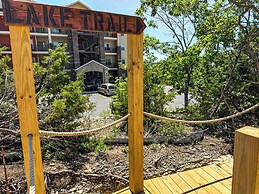 Two Pines Endless Views and Attractions!