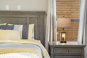 Two Pines Endless Views and Attractions!